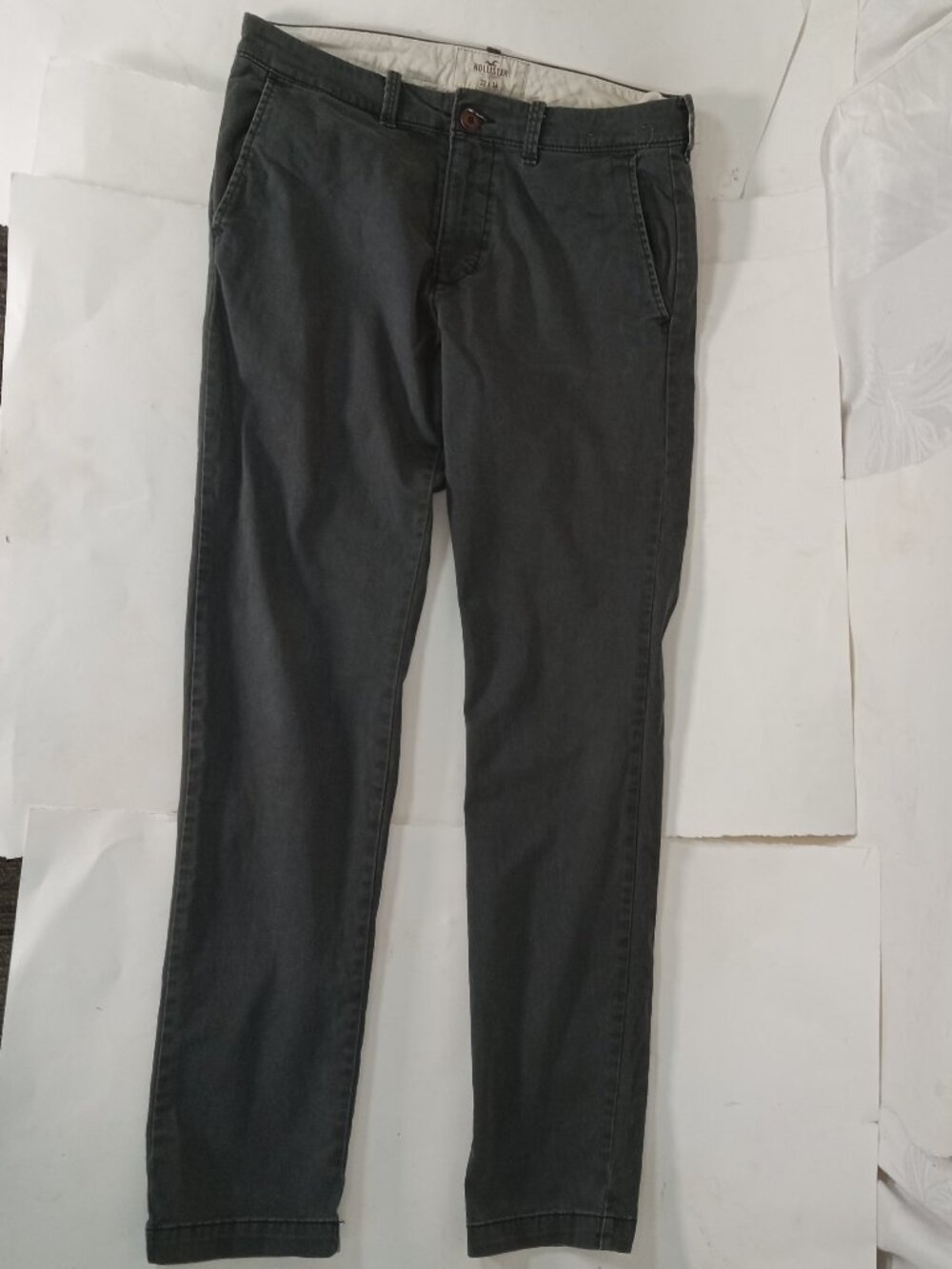 Hollister Men’s Chino Pants 32 x 34 Charcoal Gray Flex Stretch Casual Tapered